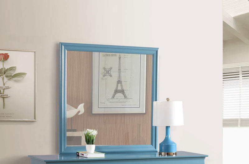 Traditional Wall Mirror For Any Space