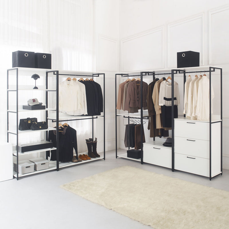 Fiona - Walk In Closet With Shelves